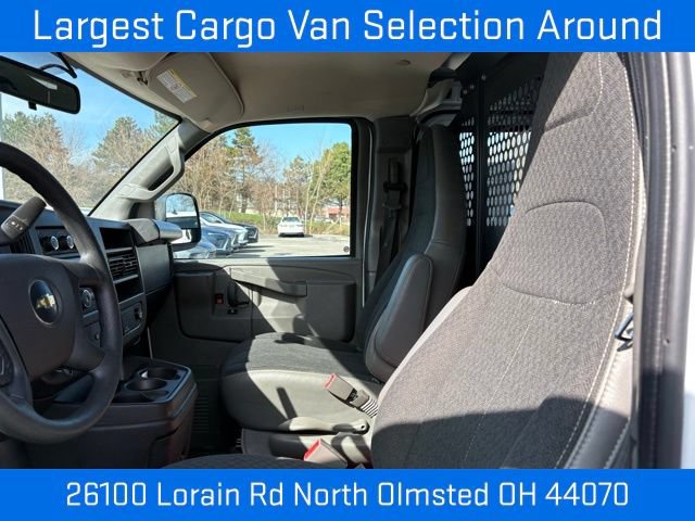 Used 2024 Chevrolet Express 2500 w/ Driver Convenience Package RWD image 30