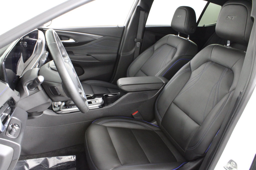 Used 2025 Buick Envista Sport Touring w/ Convenience I Package FWD image 20