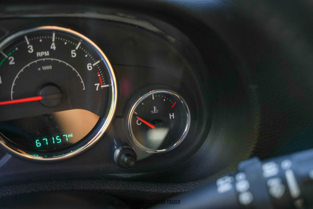 Used 2016 Jeep Wrangler Unlimited Rubicon w/ Connectivity Group image 36