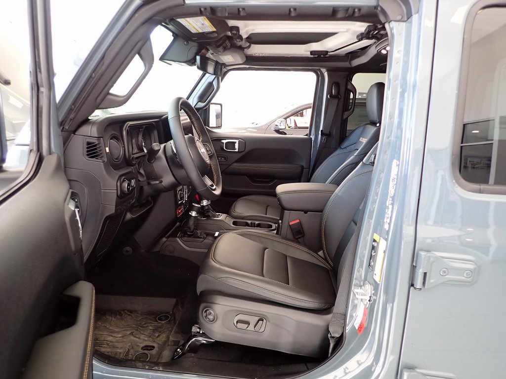 New 2025 Jeep Wrangler Unlimited Rubicon 392 image 15