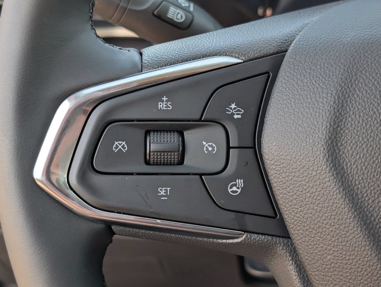 Used 2026 Chevrolet Trax ACTIV w/ Driver Confidence Package FWD image 22