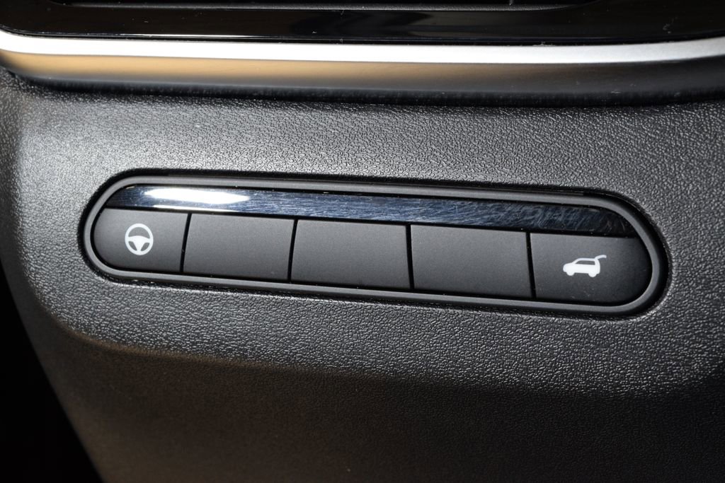 Certified 2026 INFINITI QX60 Luxe w/ Cargo Package AWD/4WD image 18