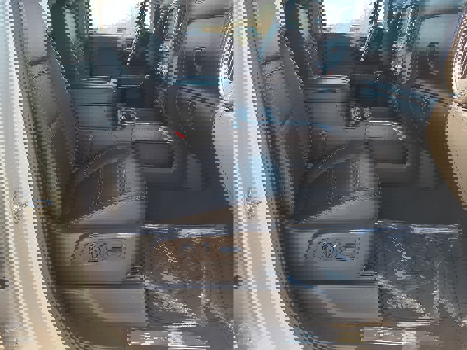 Used 2022 GMC Sierra 3500 Denali w/ Technology Package image 22