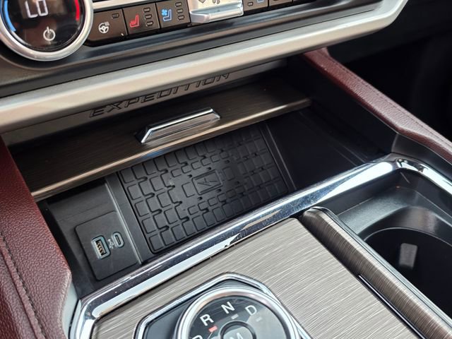 Used 2024 Ford Expedition Limited image 36