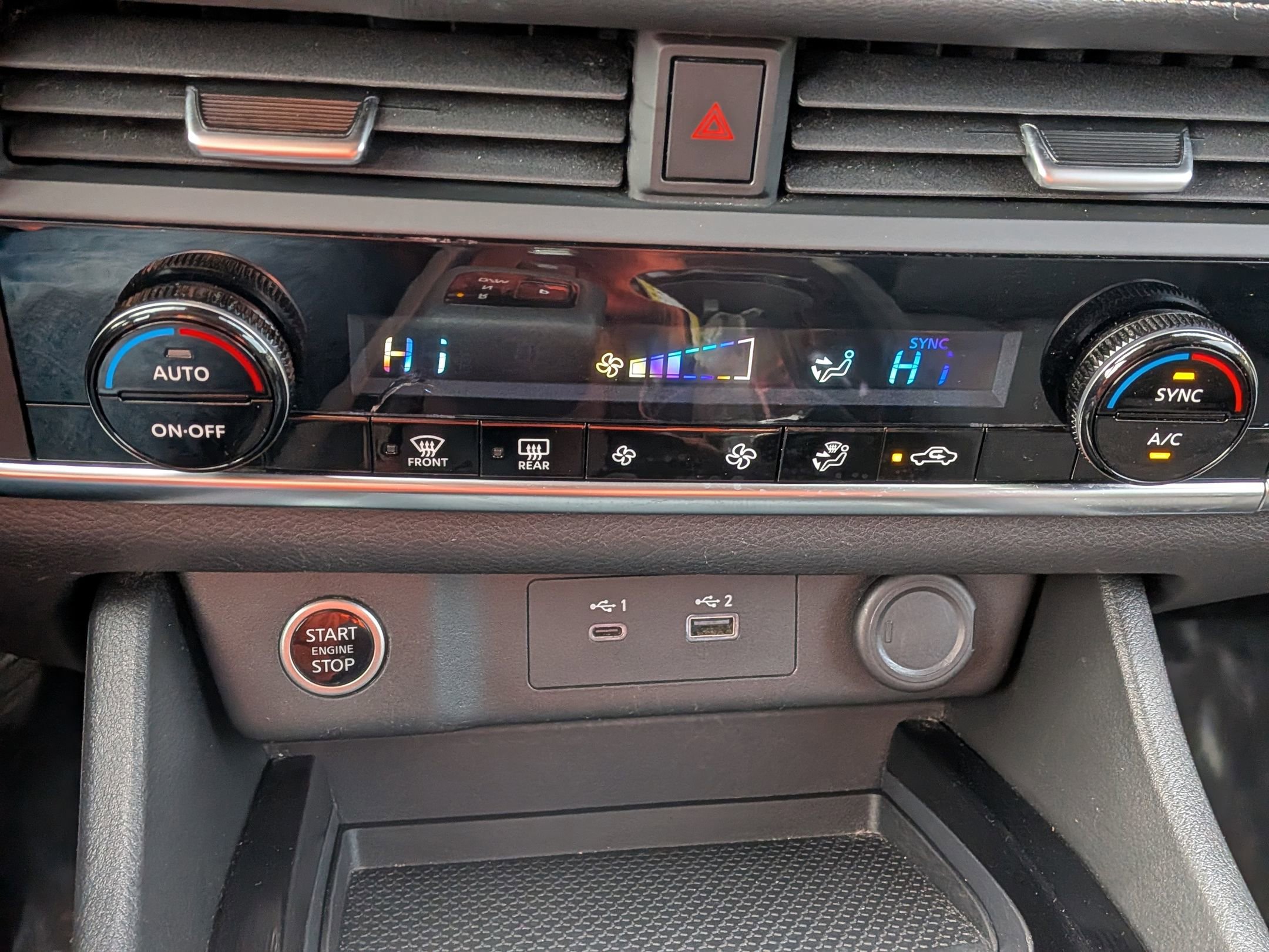 Used 2023 Nissan Rogue SV image 28