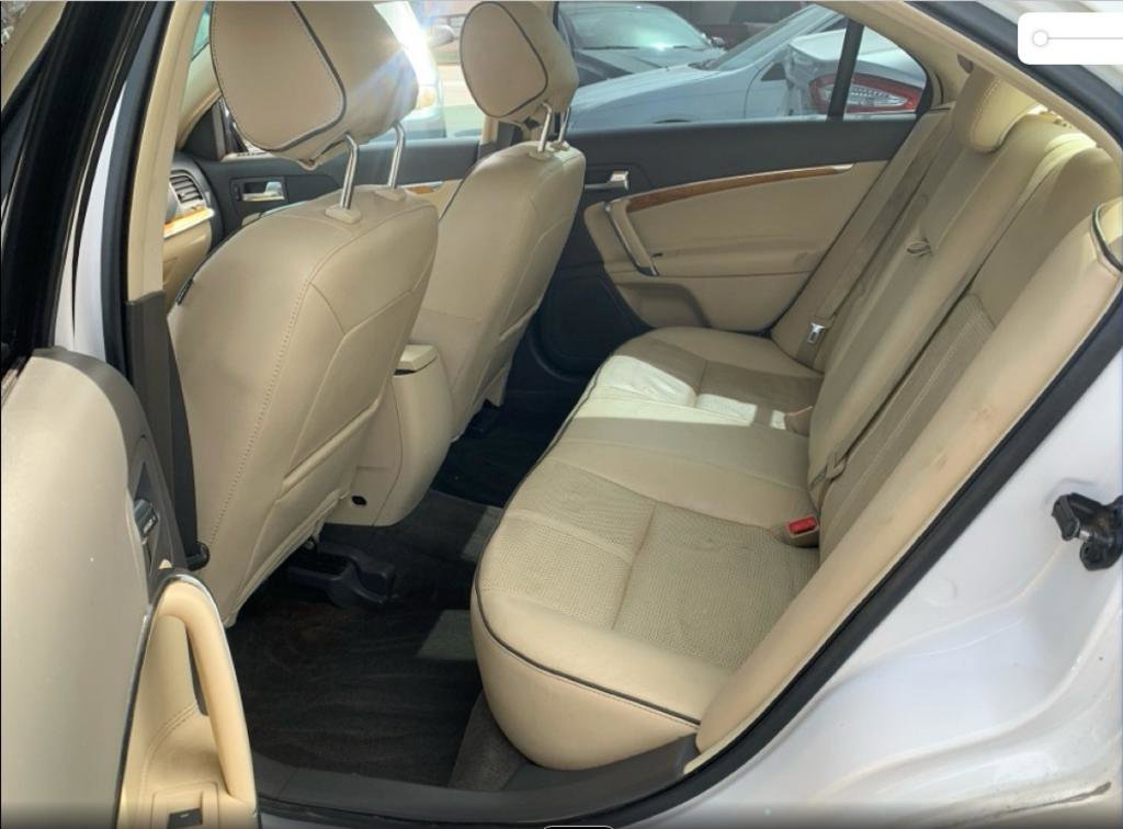 Used 2012 Lincoln MKZ FWD image 28