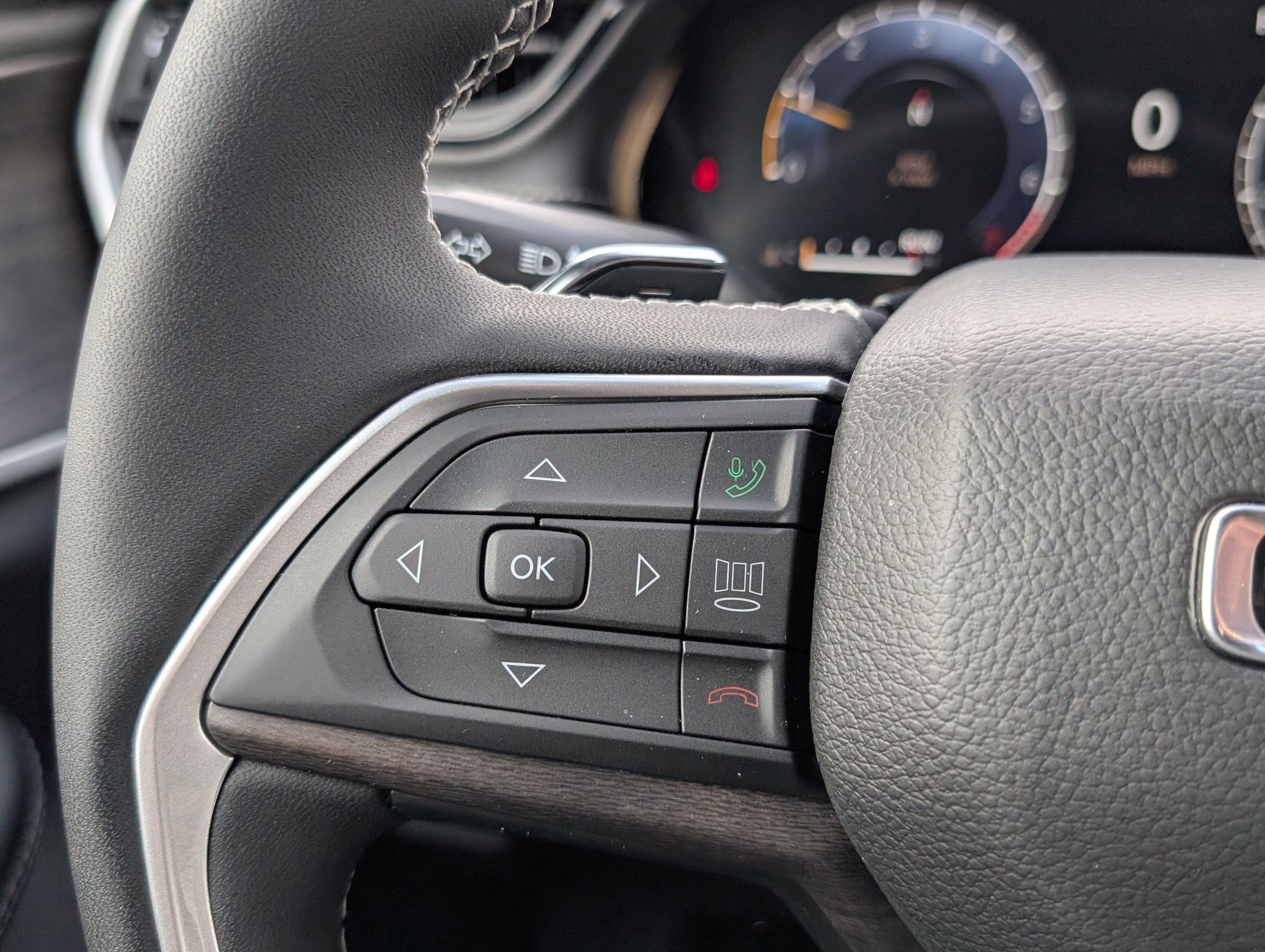 New 2026 Jeep Grand Cherokee Altitude image 19