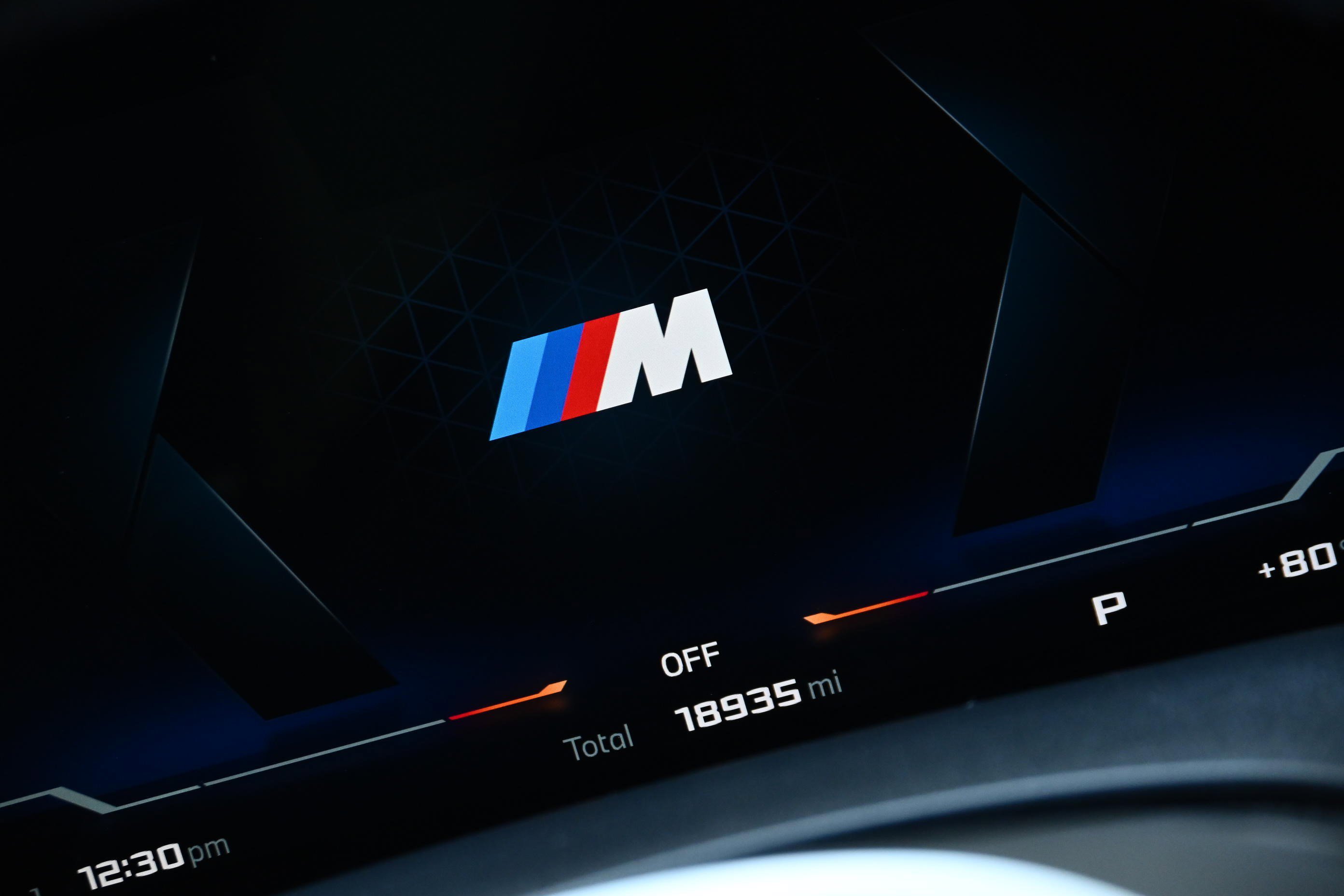 Used 2024 BMW X7 M60i w/ Executive Package image 28