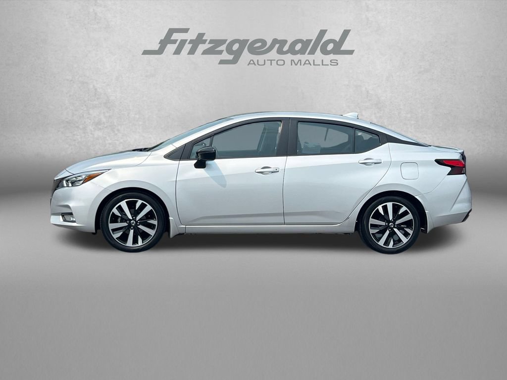 Used 2021 Nissan Versa SR w/ Electronics Package FWD image 5