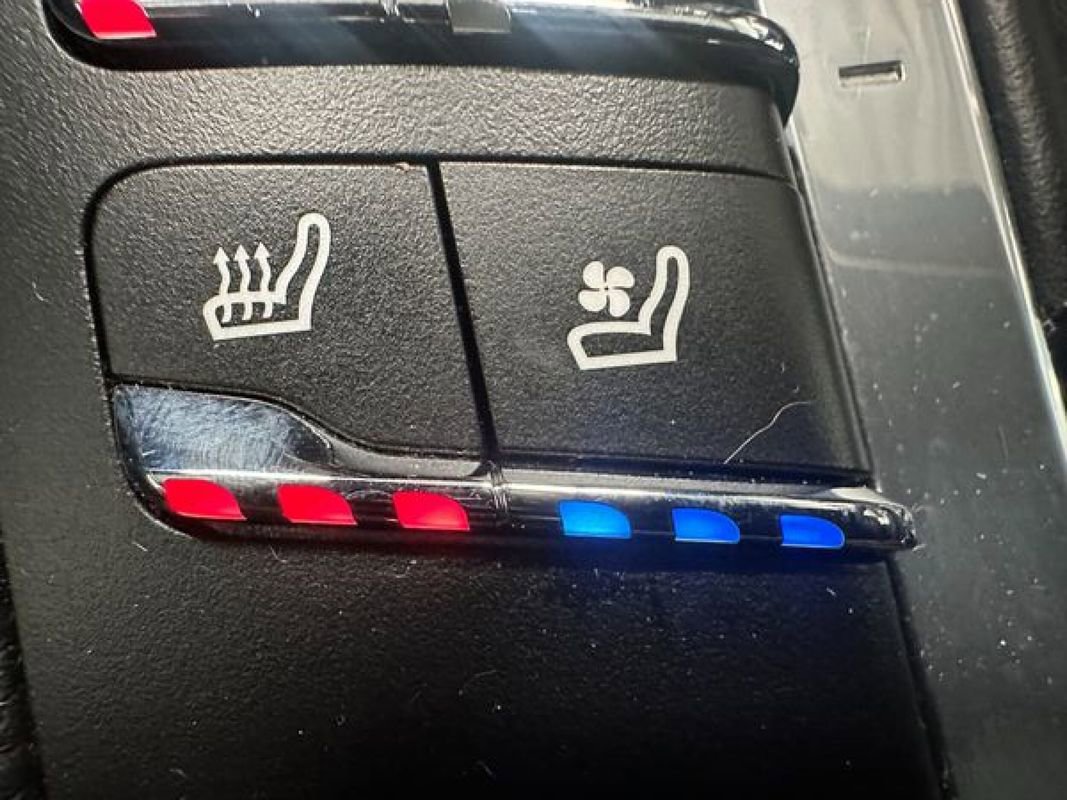 Used 2018 Porsche Macan image 22