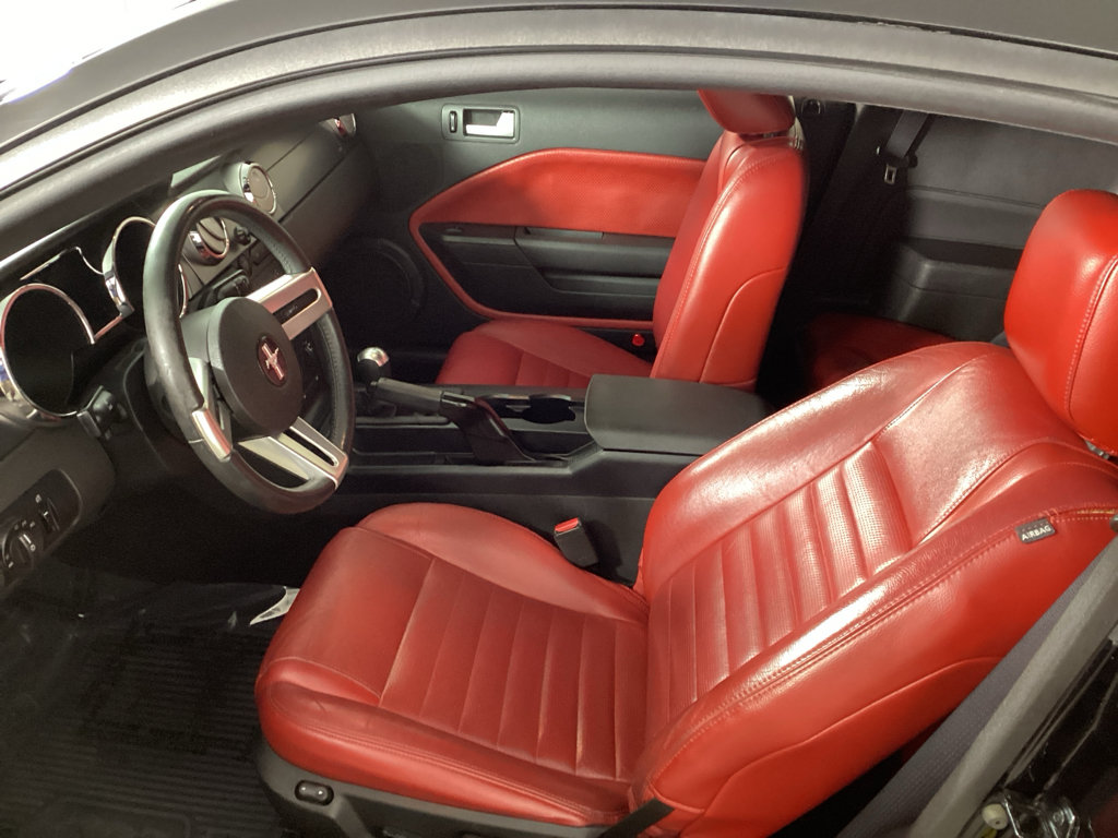 Used 2006 Ford Mustang GT RWD image 12