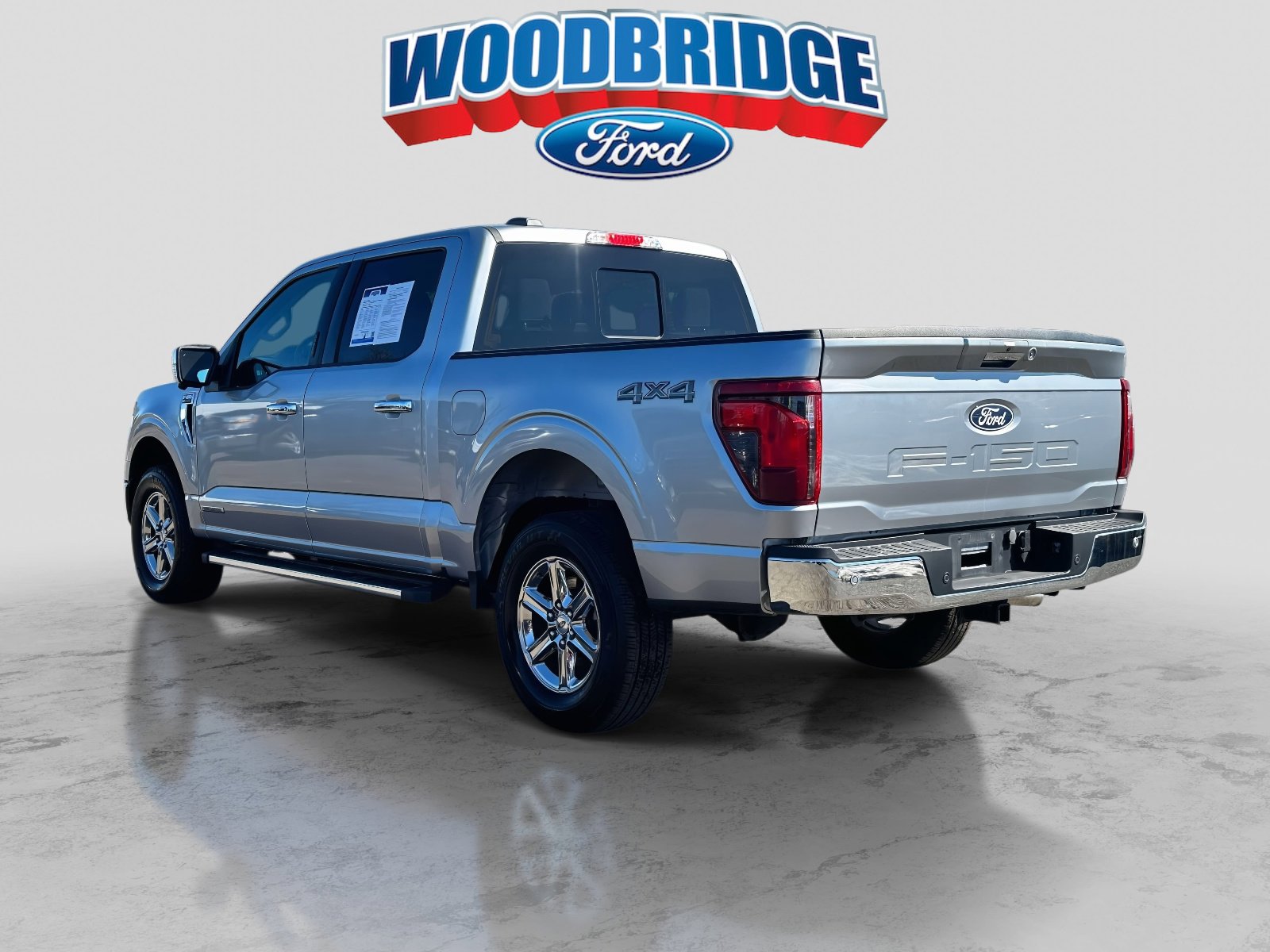 Used 2024 Ford F150 XLT w/ Equipment Group 302A MID image 5