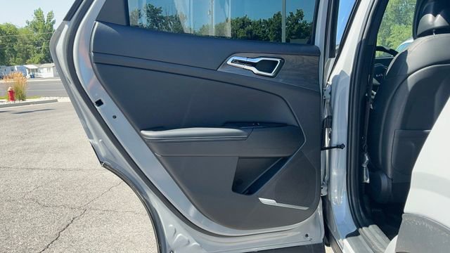 Certified 2025 Kia Sportage X-Pro image 4
