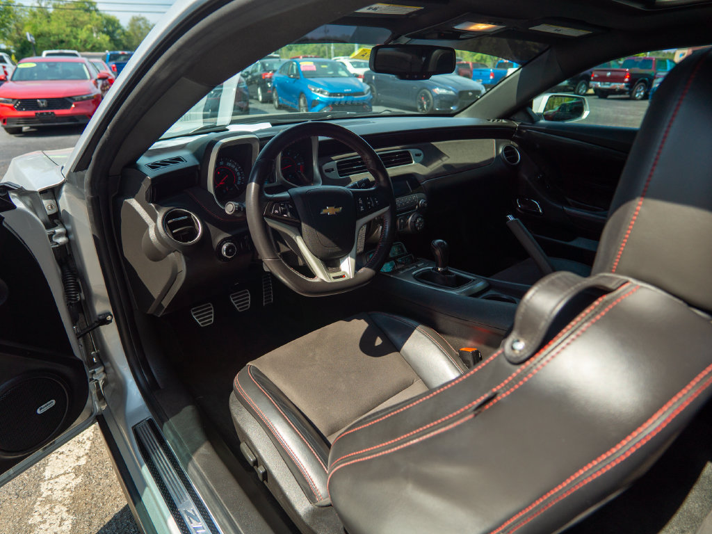 Used 2012 Chevrolet Camaro ZL1 RWD image 13