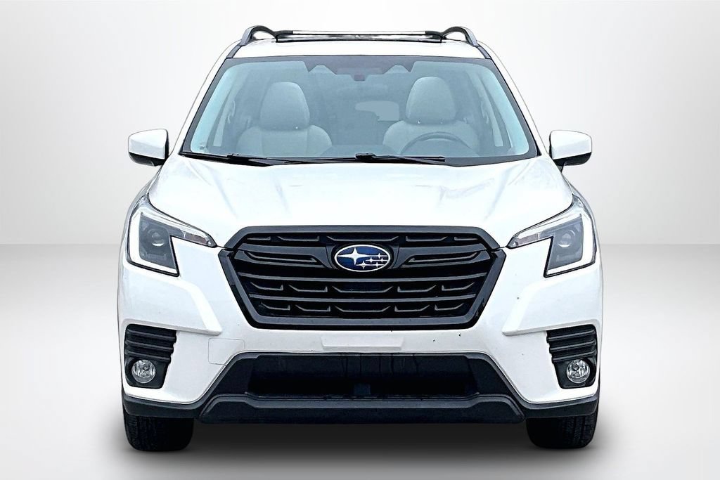 Used 2023 Subaru Forester Premium AWD/4WD image 2