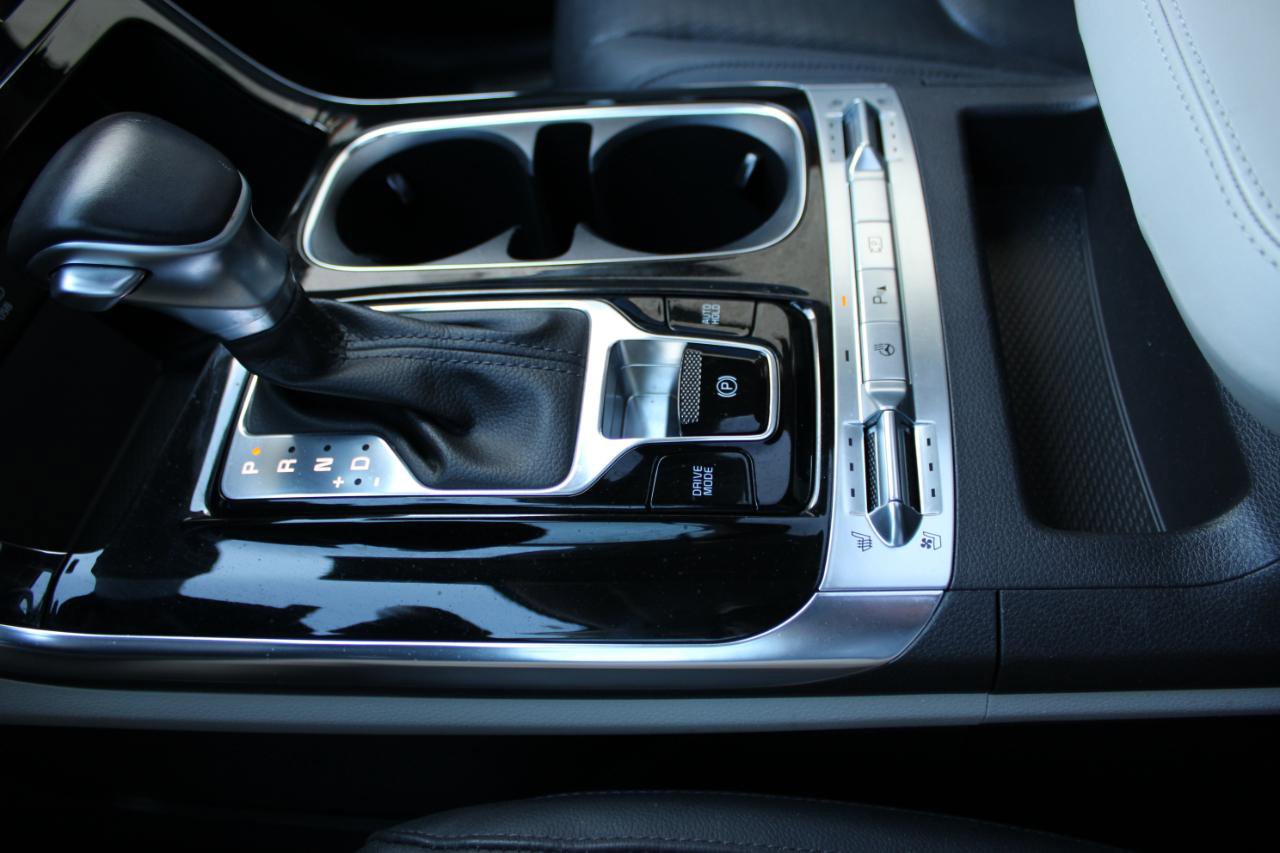 Used 2024 Kia Carnival SX Prestige image 39