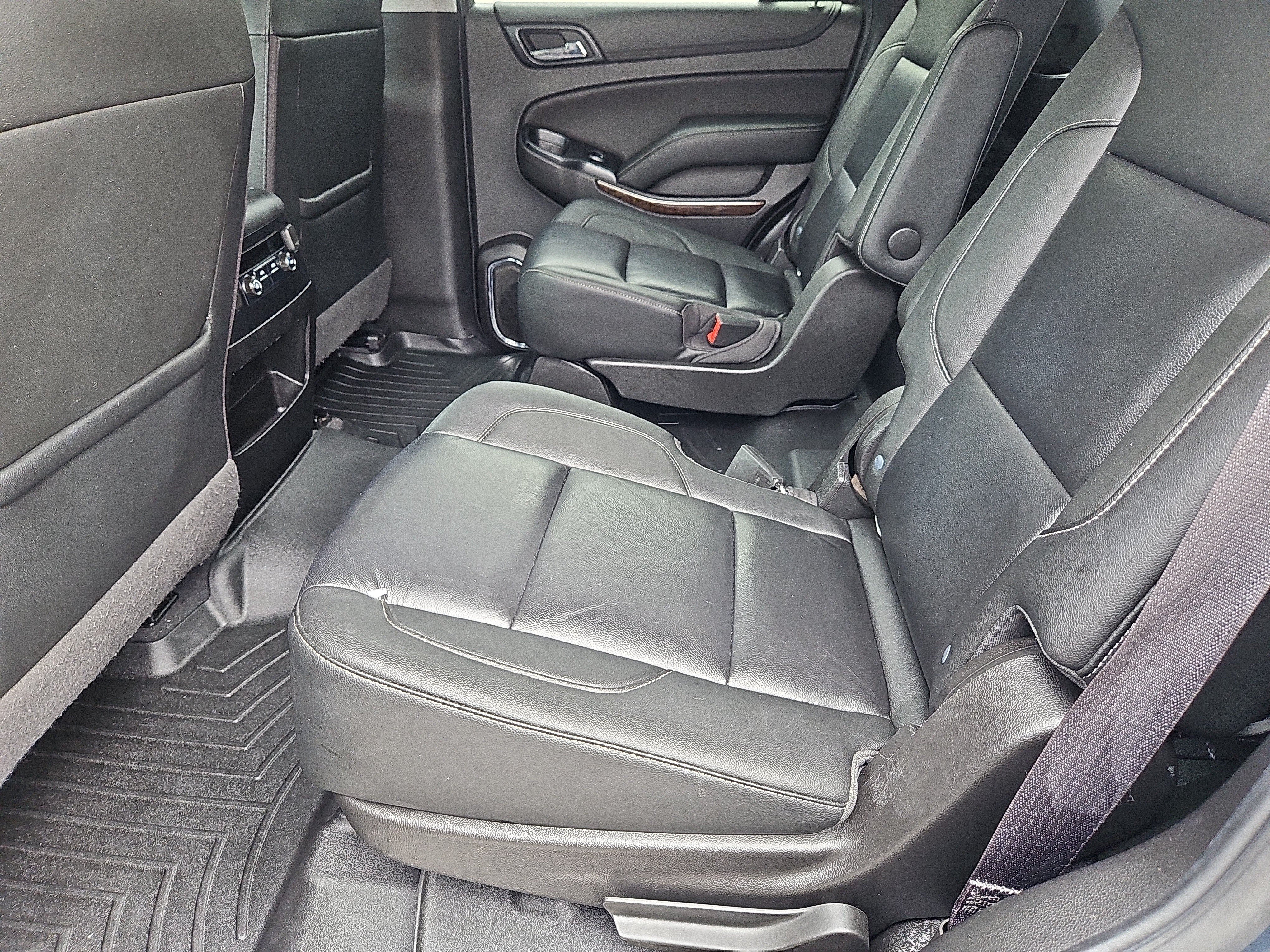Used 2020 Chevrolet Tahoe LT AWD/4WD image 31