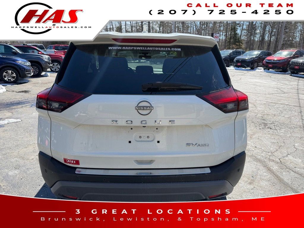 Used 2023 Nissan Rogue SV image 5