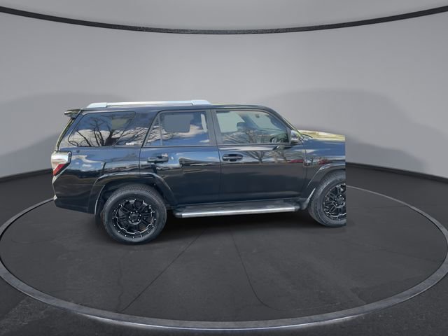 Used 2018 Toyota 4Runner SR5 Premium image 17