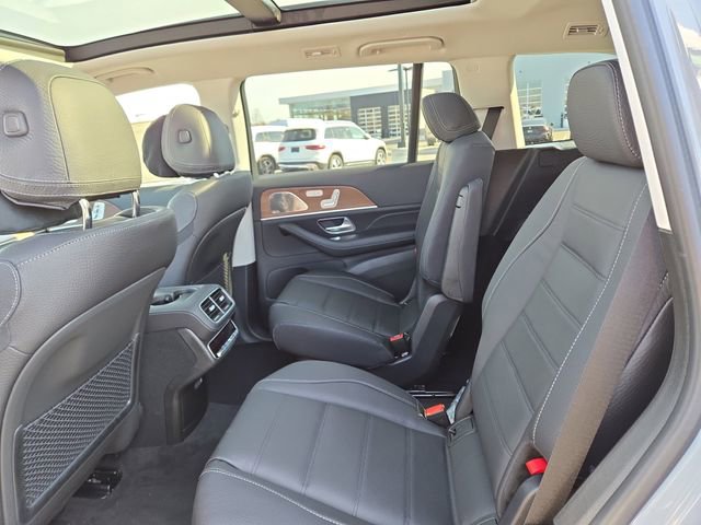 New 2026 Mercedes-Benz GLS 580 4MATIC image 29