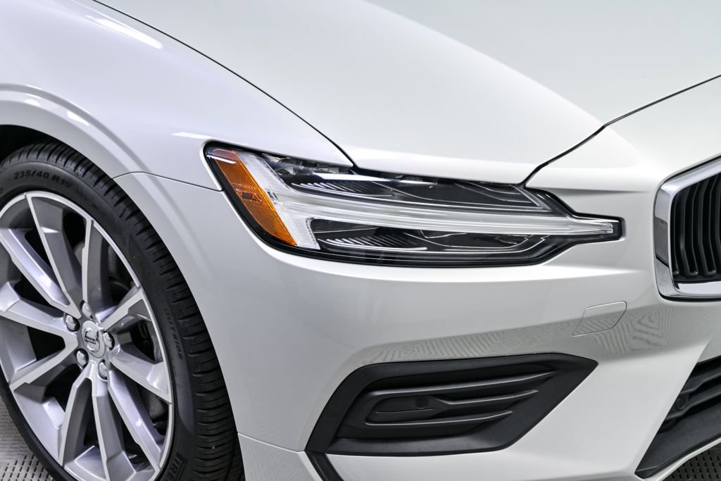 Used 2019 Volvo S60 T5 Momentum image 35