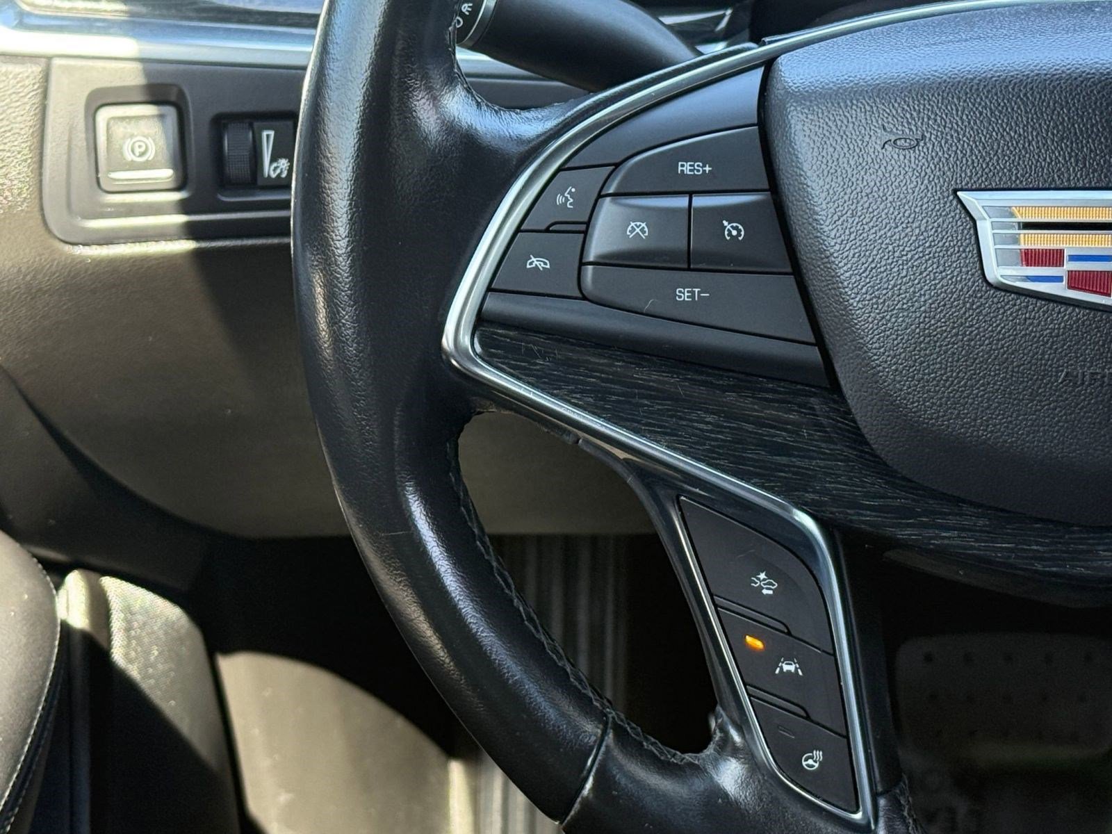 Used 2021 Cadillac XT5 Premium Luxury image 17