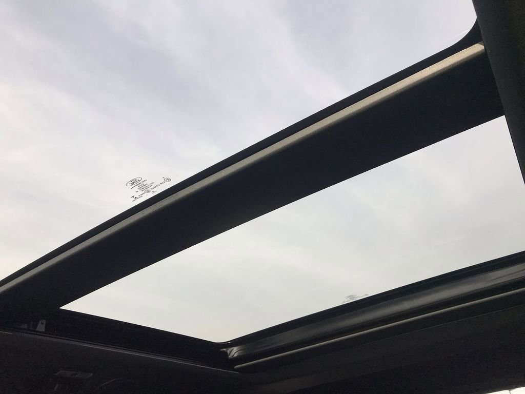 Used 2023 Ford Explorer Platinum w/ Technology Package image 22