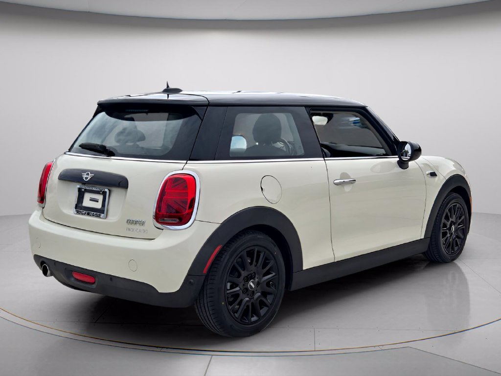 Used 2019 MINI Cooper 2-Door Hardtop FWD image 6