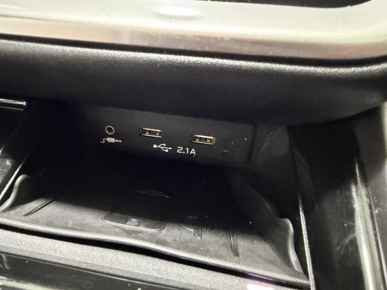Used 2020 Subaru Legacy Premium AWD/4WD image 33
