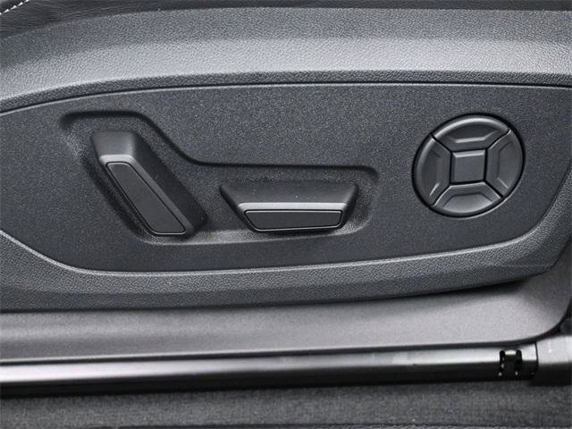 Certified 2025 Audi Q3 2.0T Premium w/ Convenience Package image 37