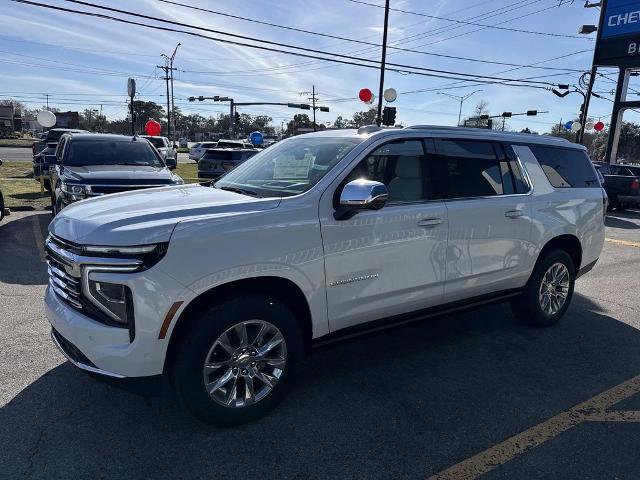 New 2026 Chevrolet Suburban Premier image 3