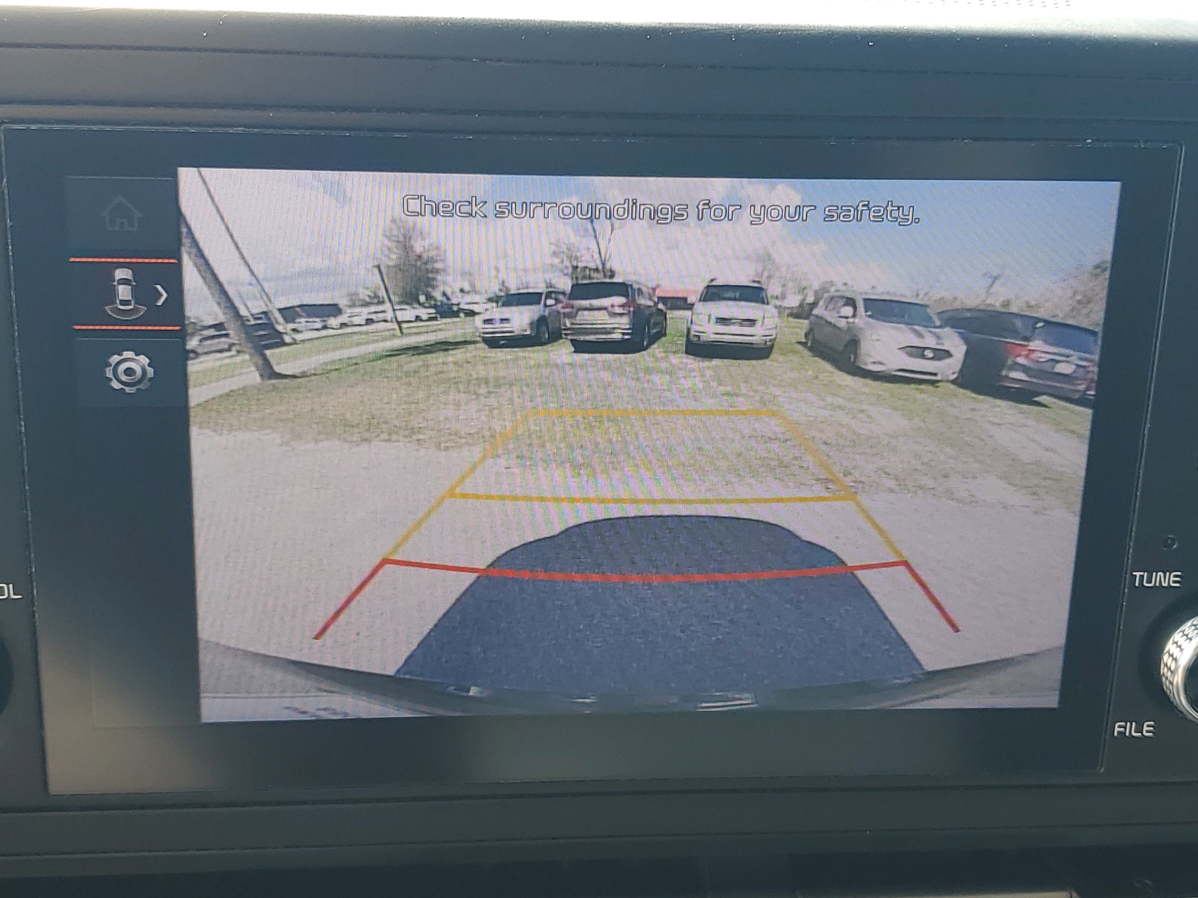 Used 2023 Kia Carnival LX image 22