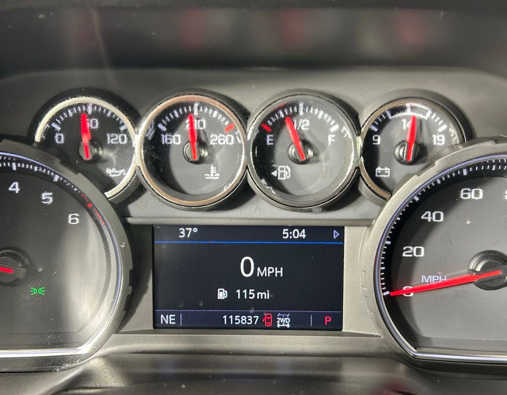 Used 2021 Chevrolet Suburban LT image 26