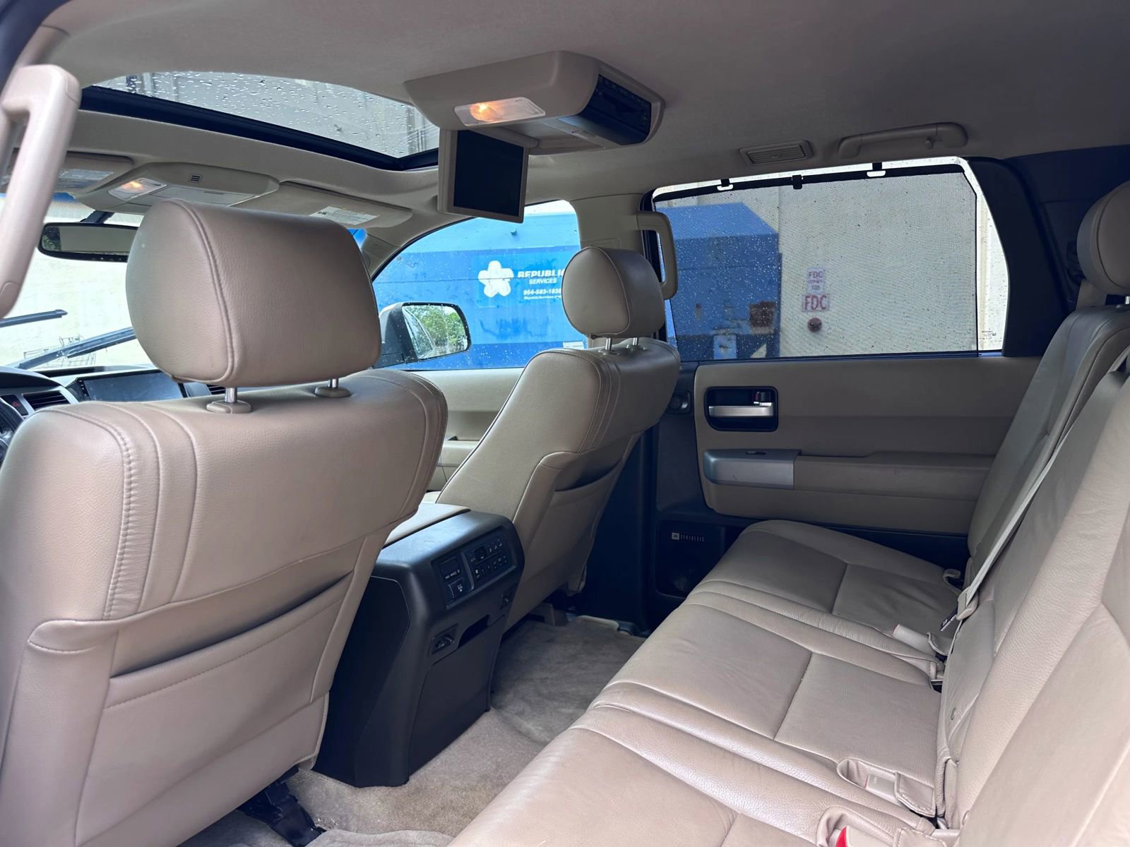 Used 2008 Toyota Sequoia Limited AWD/4WD image 10