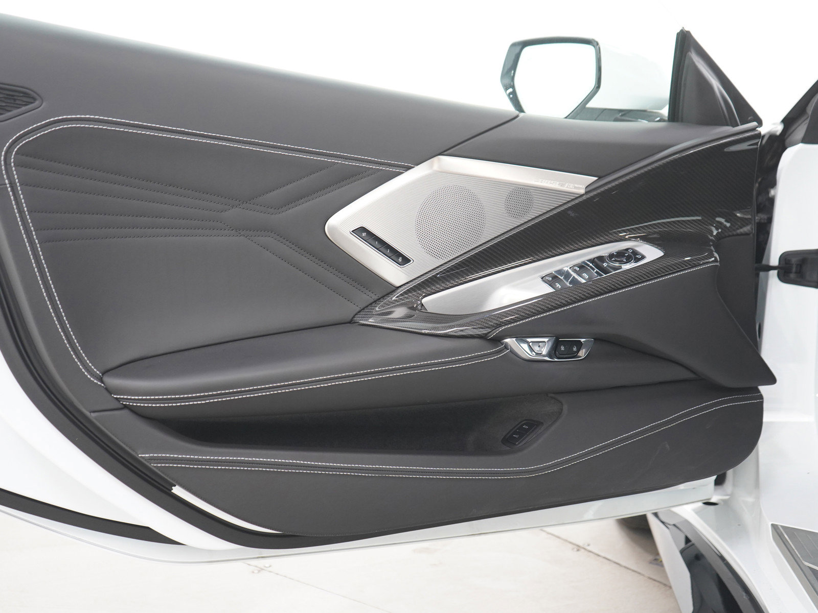 Used 2024 Chevrolet Corvette E-Ray AWD/4WD image 19