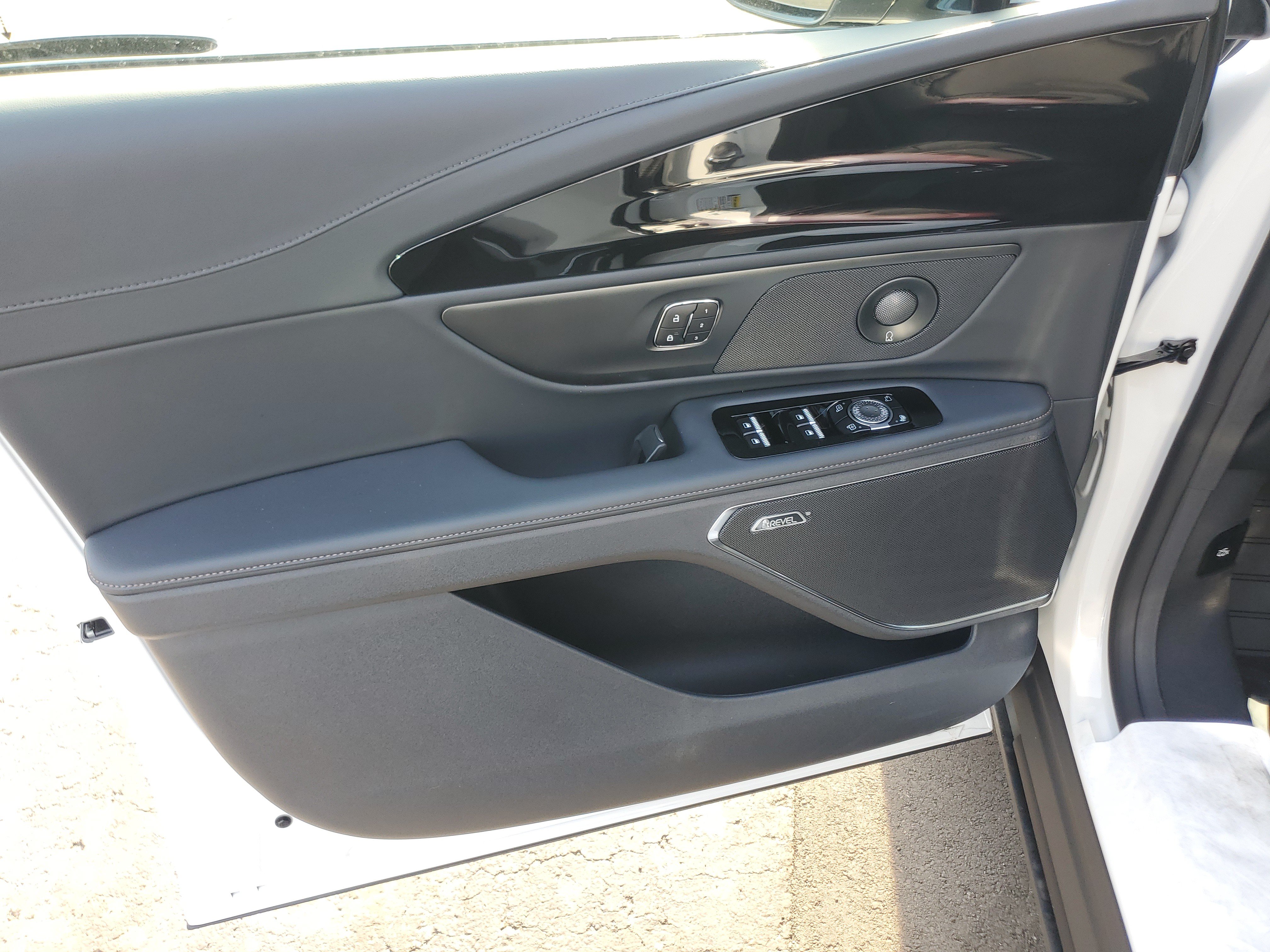 New 2026 Lincoln Nautilus Premier w/ Equipment Group 102A AWD/4WD image 8