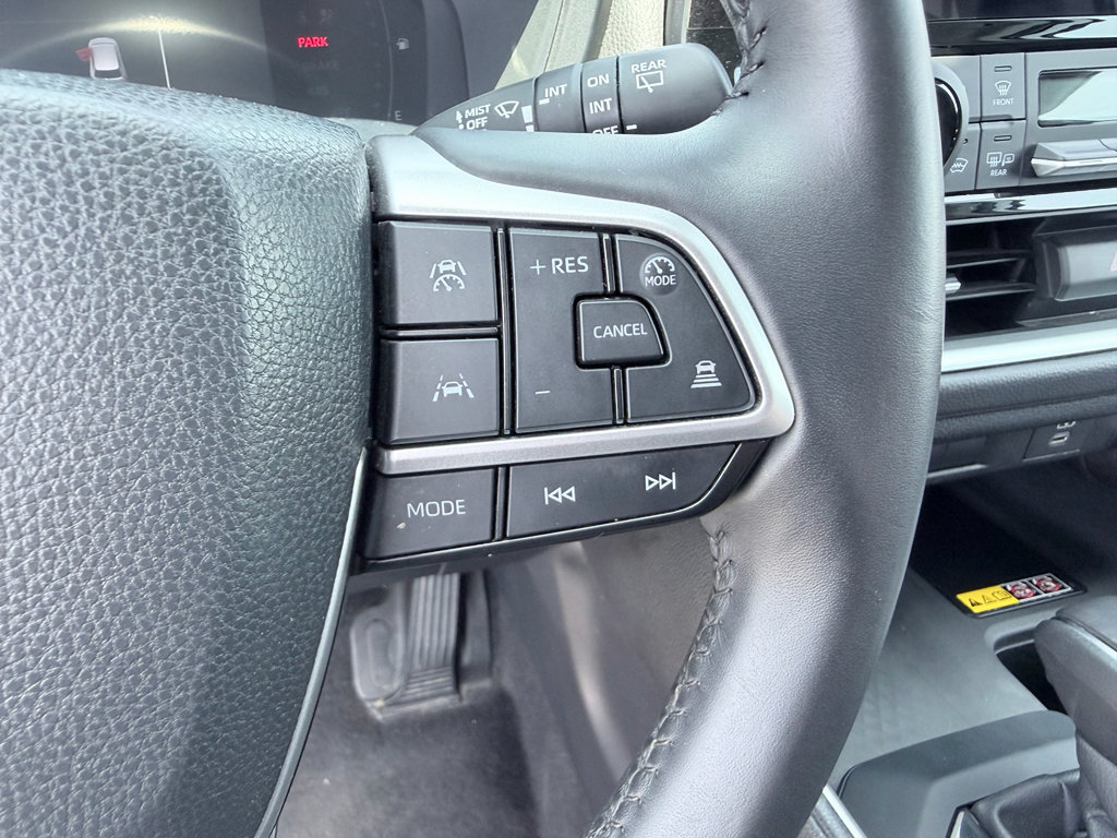 Used 2024 Toyota Grand Highlander AWD image 15