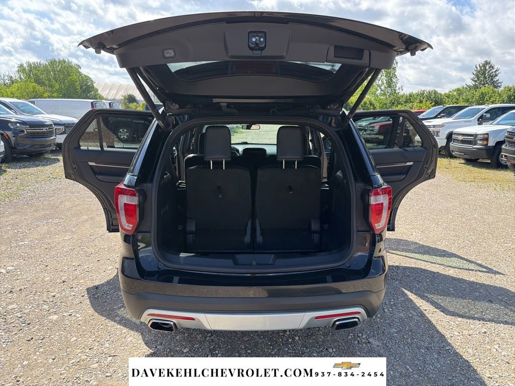 Used 2017 Ford Explorer Platinum AWD/4WD image 30