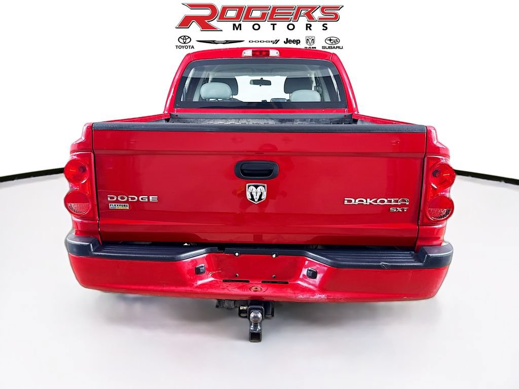 Used 2010 Dodge Dakota SXT w/ Trailer Tow Group AWD/4WD image 7
