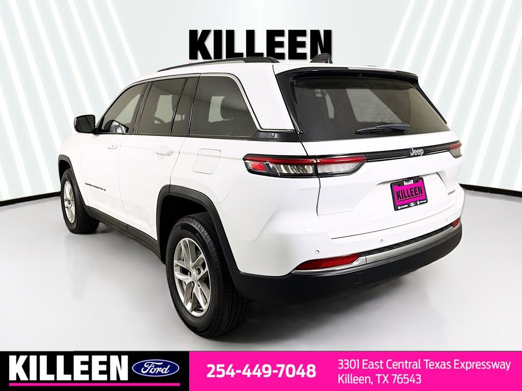Used 2023 Jeep Grand Cherokee Laredo RWD image 6