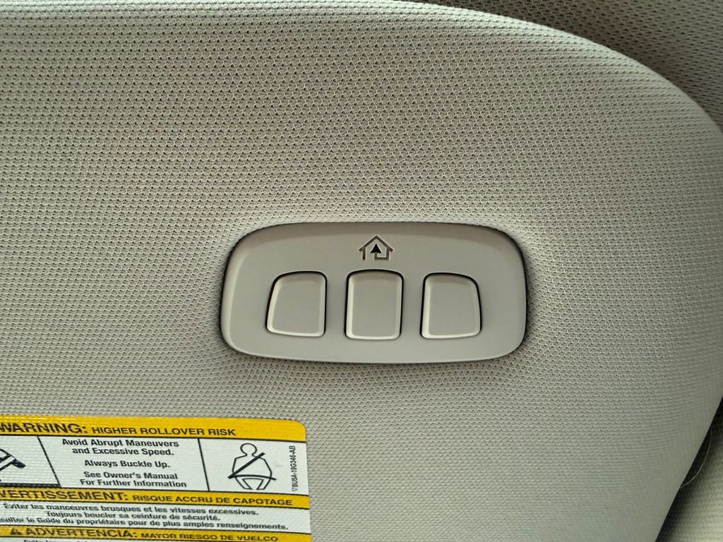 Used 2025 Ford Expedition Active image 43