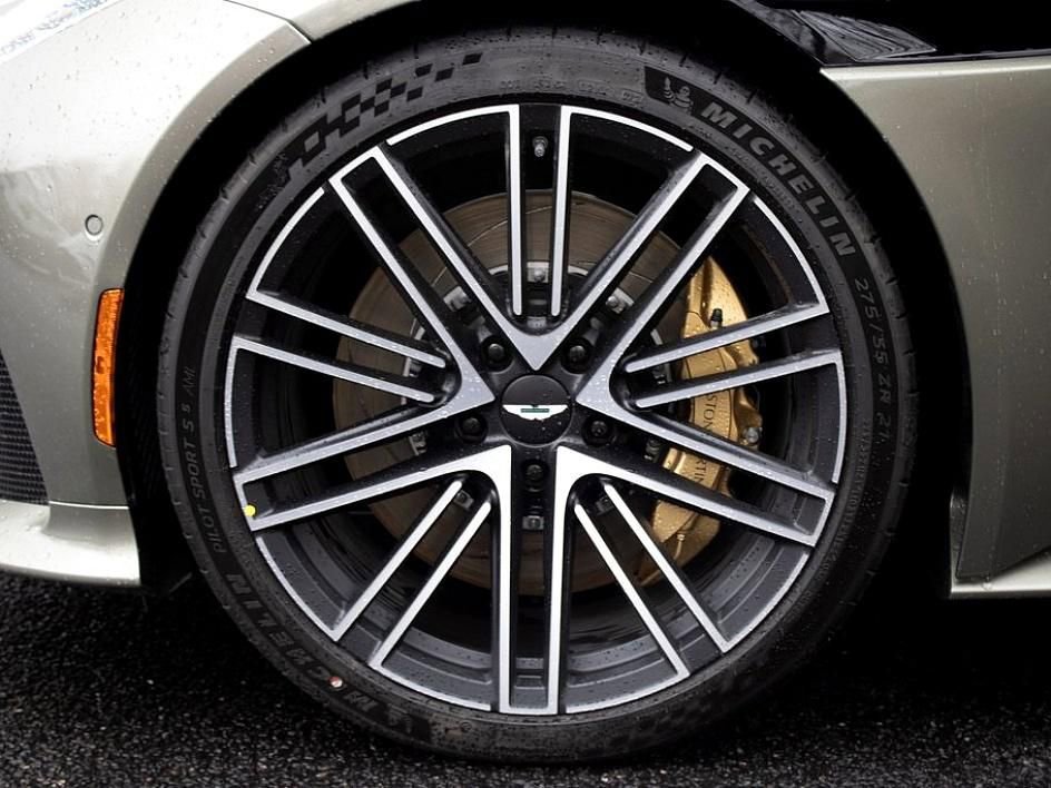 New 2025 Aston Martin DB12 Convertible image 12