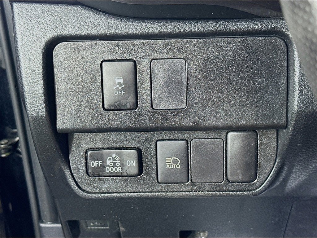 Used 2021 Toyota Tacoma SR5 image 20