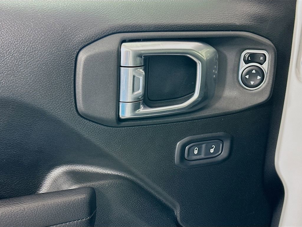 Used 2024 Jeep Gladiator Sport image 17