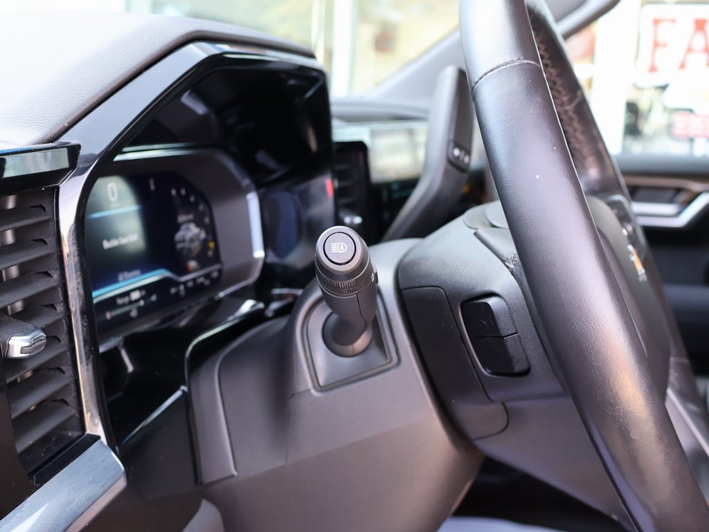 Used 2022 Chevrolet Silverado 1500 LT image 12