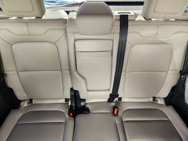 New 2026 Lincoln Corsair Premiere image 14