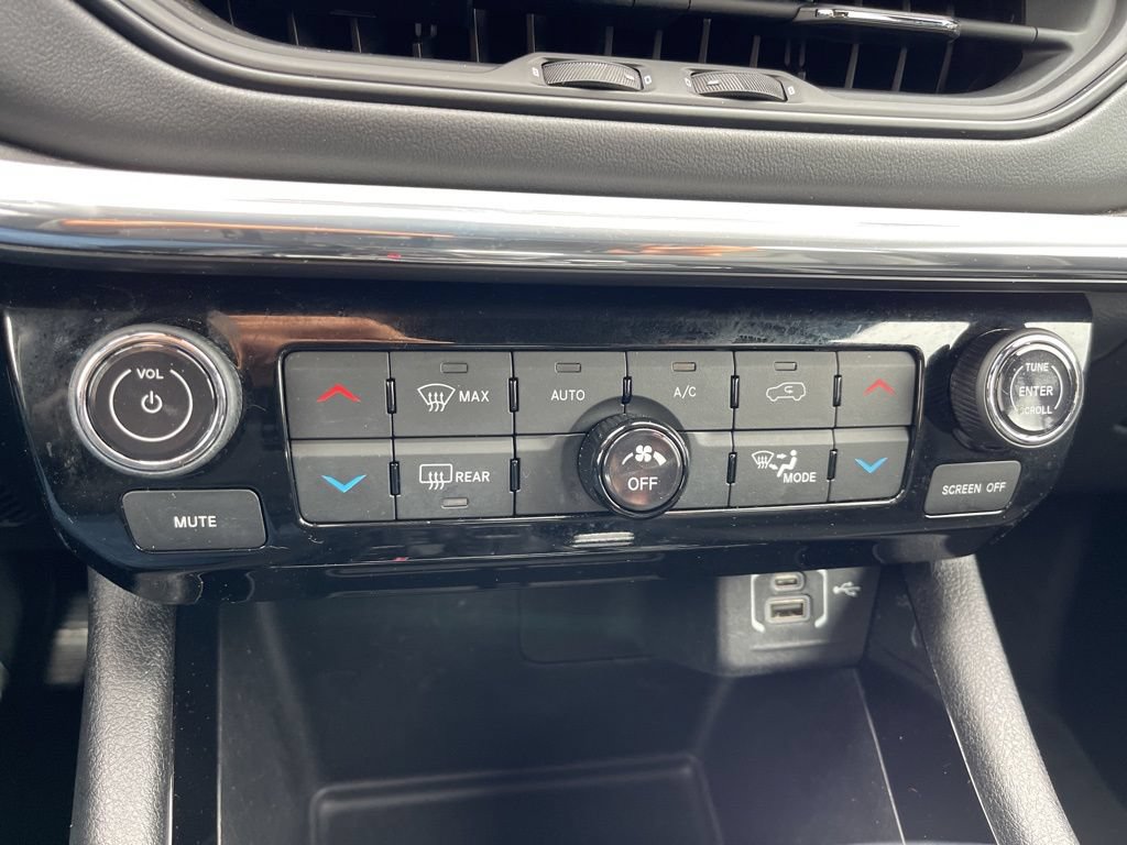Certified 2022 Jeep Compass Limited AWD/4WD image 12