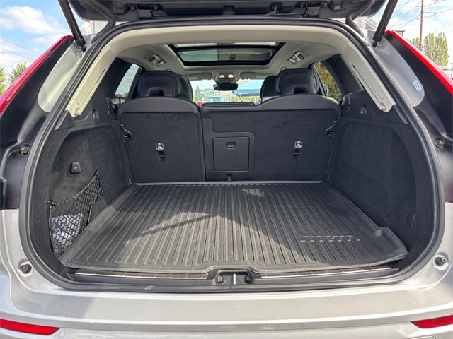 Used 2022 Volvo XC60 B5 Momentum w/ Advanced Package image 30