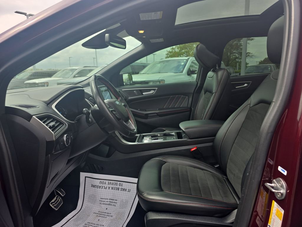 Certified 2021 Ford Edge ST-Line AWD/4WD image 18