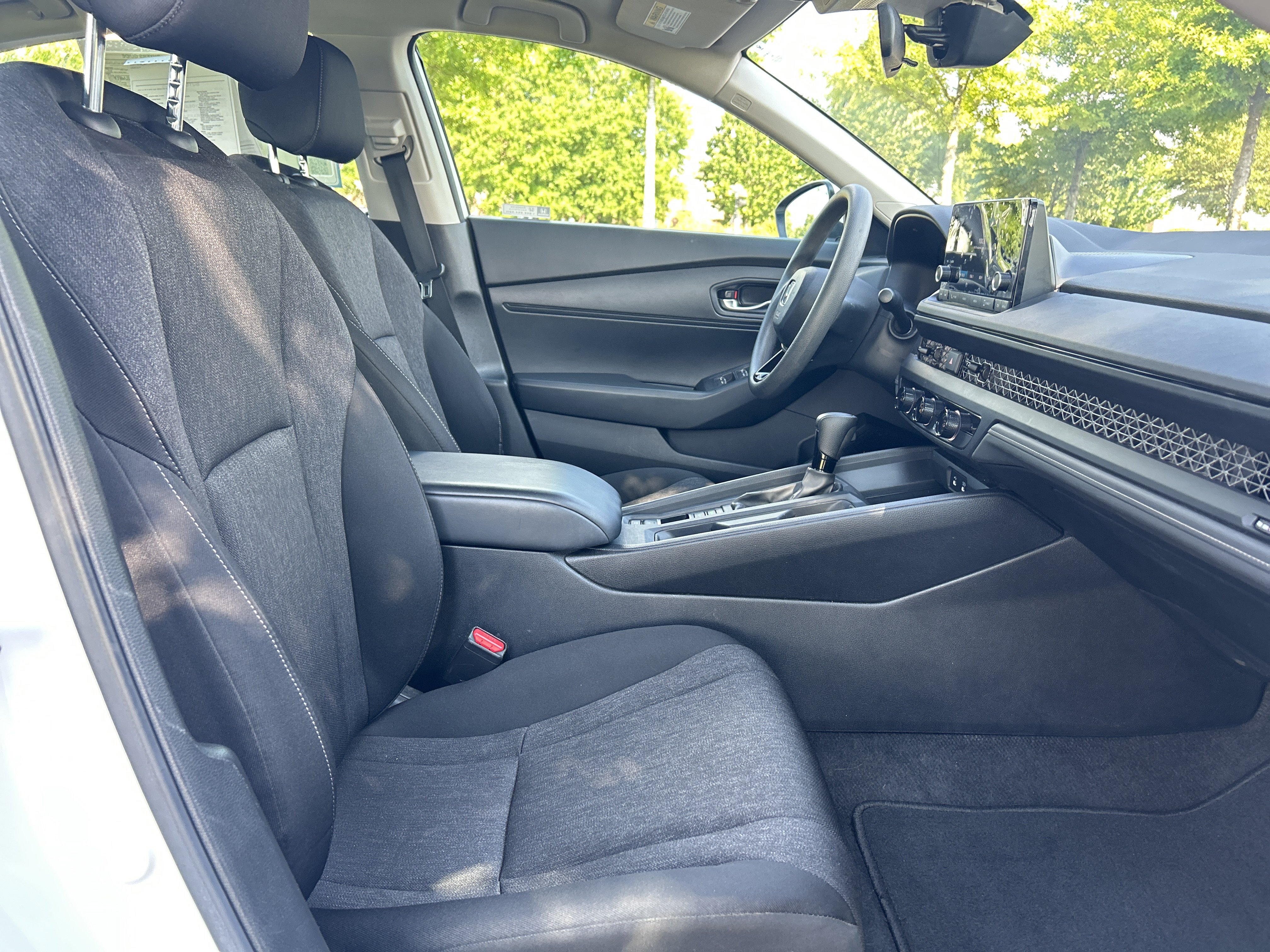 Certified 2023 Honda Accord LX image 31